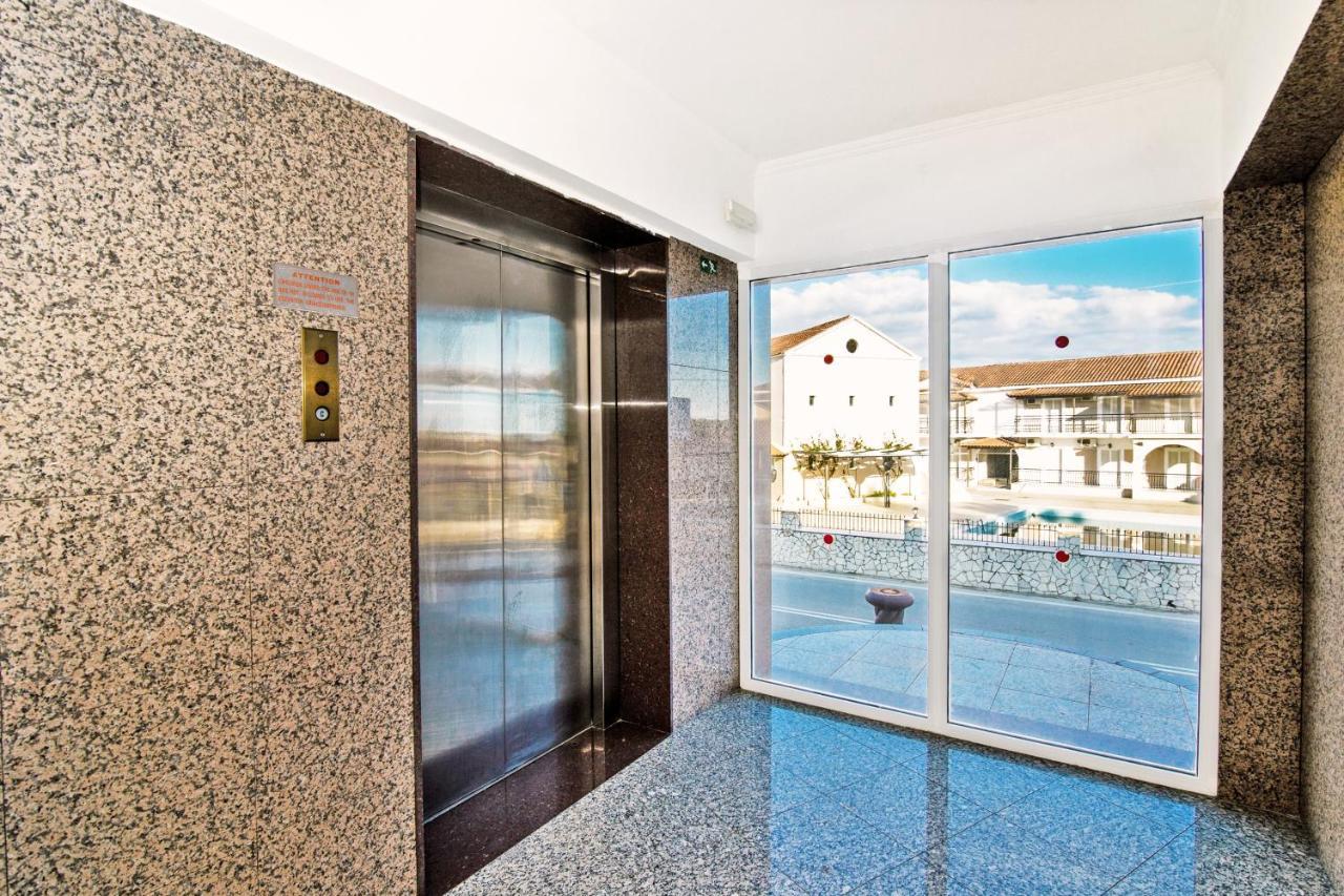 Hotel Aura Laganas Exteriör bild